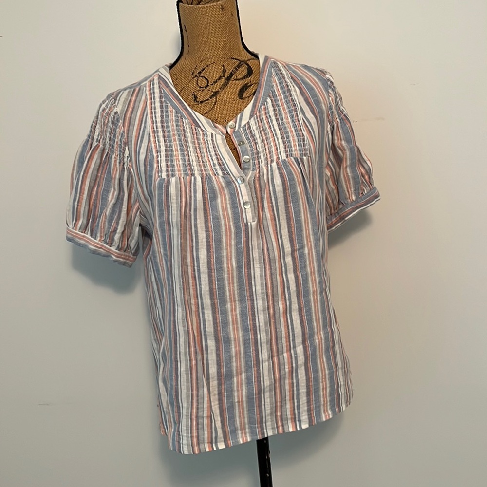 Light weight blouse